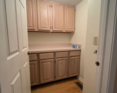 4891 Turnberry Drive - Photo Thumbnail 7