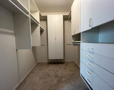 4891 Turnberry Drive - Photo Thumbnail 14