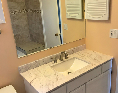 1602 Vermont Drive - Photo Thumbnail 9