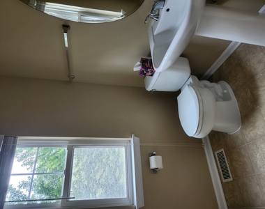 3383 Kentshire Circle - Photo Thumbnail 2