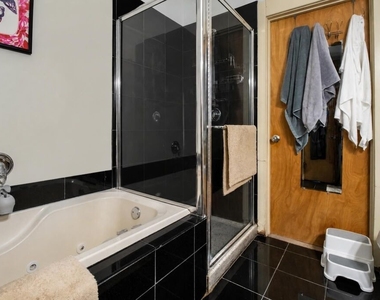 2007 W Evergreen Avenue - Photo Thumbnail 12