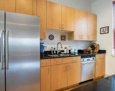 2007 W Evergreen Avenue - Photo Thumbnail 1