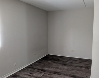 9817 Treetop Drive - Photo Thumbnail 7