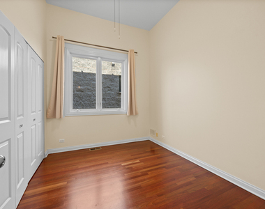 919 N Hermitage Avenue - Photo Thumbnail 12