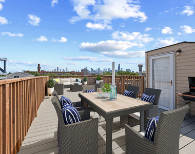 919 N Hermitage Avenue - Photo Thumbnail 16