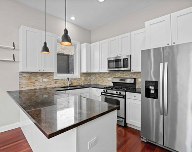 919 N Hermitage Avenue - Photo Thumbnail 5