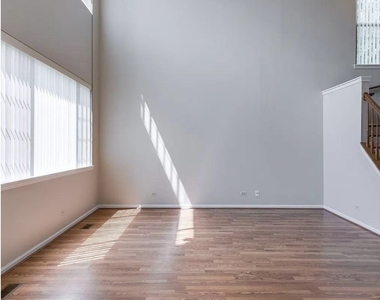 1 S Oakhurst Drive - Photo Thumbnail 2