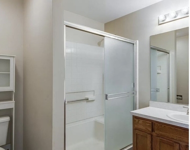 1 S Oakhurst Drive - Photo Thumbnail 13