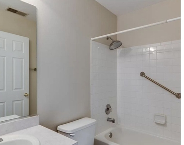 1 S Oakhurst Drive - Photo Thumbnail 17