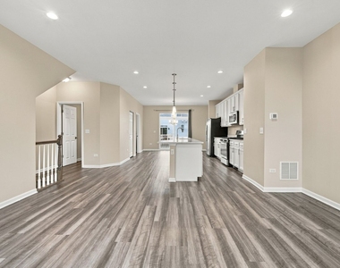 4134 Irving Road - Photo Thumbnail 7