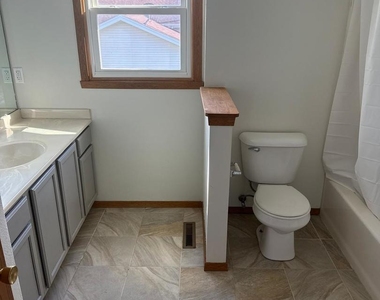 387 Shay Drive - Photo Thumbnail 9