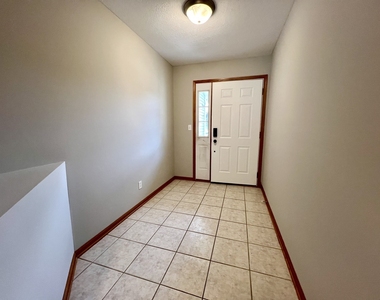 1172 Rose Drive - Photo Thumbnail 17
