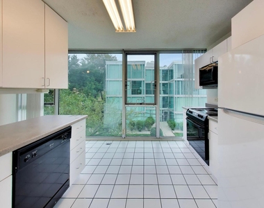 3115 S Michigan Avenue - Photo Thumbnail 8