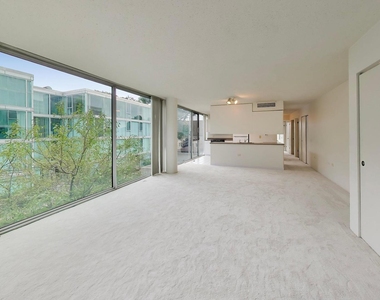 3115 S Michigan Avenue - Photo Thumbnail 2
