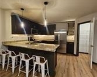 3314 Stonewall Lane - Photo Thumbnail 5