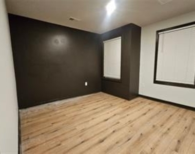 3314 Stonewall Lane - Photo Thumbnail 14