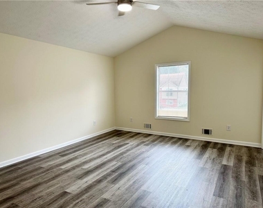 60 Bacchus Drive - Photo Thumbnail 8