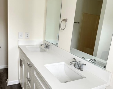 60 Bacchus Drive - Photo Thumbnail 10