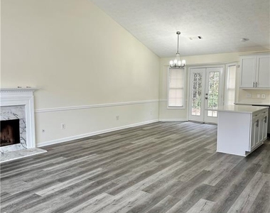 60 Bacchus Drive - Photo Thumbnail 4