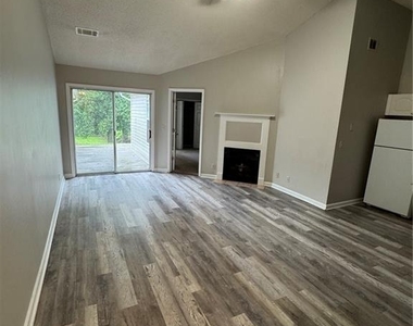 211 W Mineral Springs Road - Photo Thumbnail 1