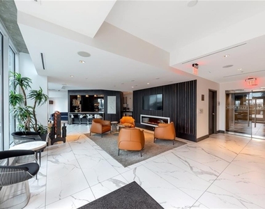 400 W Peachtree Street Nw - Photo Thumbnail 19