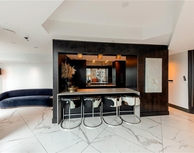 400 W Peachtree Street Nw - Photo Thumbnail 21