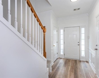 3967 Howell Park Road - Photo Thumbnail 4