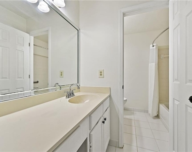 2201 Pine Heights Drive Ne - Photo Thumbnail 24