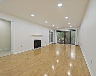 2201 Pine Heights Drive Ne - Photo Thumbnail 9