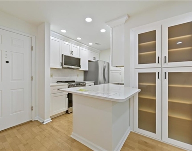 2201 Pine Heights Drive Ne - Photo Thumbnail 13