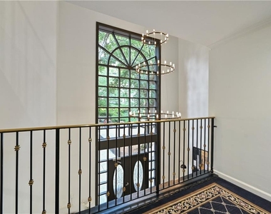 2201 Pine Heights Drive Ne - Photo Thumbnail 6