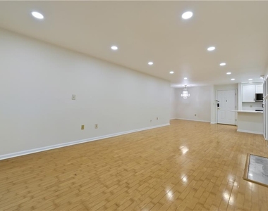 2201 Pine Heights Drive Ne - Photo Thumbnail 11