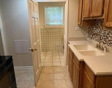 2761 Cocklebur Road - Photo Thumbnail 4