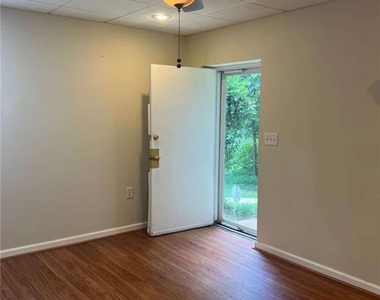 2761 Cocklebur Road - Photo Thumbnail 6