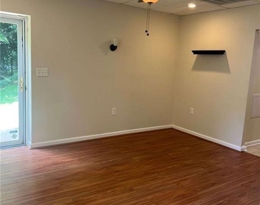 2761 Cocklebur Road - Photo Thumbnail 5