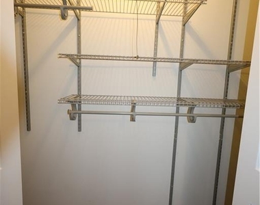 2953 Evans Woods Drive - Photo Thumbnail 18