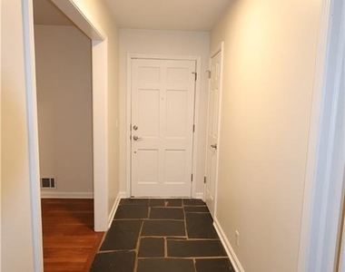 2953 Evans Woods Drive - Photo Thumbnail 9