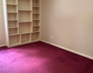 674 Clarke Trail - Photo Thumbnail 20