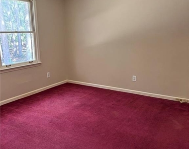 674 Clarke Trail - Photo Thumbnail 25