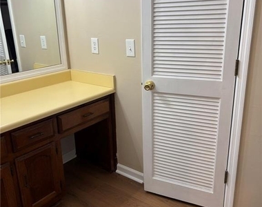 674 Clarke Trail - Photo Thumbnail 26