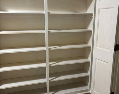674 Clarke Trail - Photo Thumbnail 24