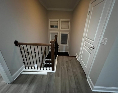 620 Leland Parkway - Photo Thumbnail 16