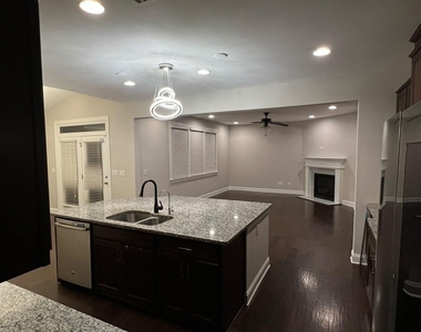 620 Leland Parkway - Photo Thumbnail 5