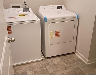 4051 Peregrine Way - Photo Thumbnail 18