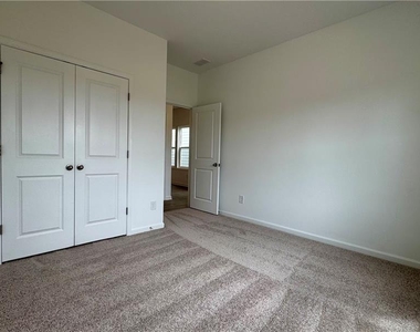 5441 Hargrove Way - Photo Thumbnail 14