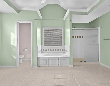3968 Lake Ruby Lane - Photo Thumbnail 20