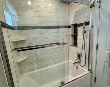 639 Maple Court - Photo Thumbnail 14