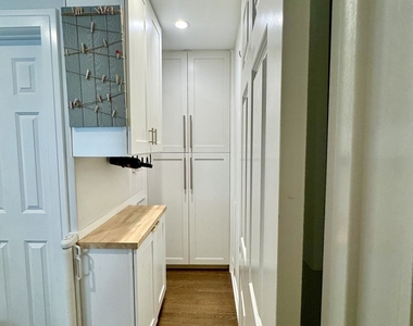 639 Maple Court - Photo Thumbnail 5