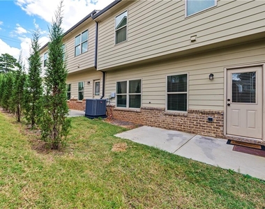 4215 Fulson Court - Photo Thumbnail 19