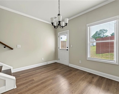 4215 Fulson Court - Photo Thumbnail 8